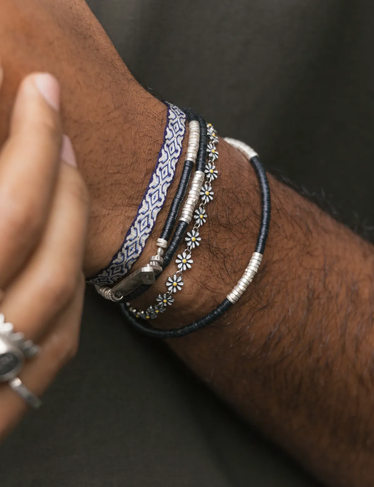 3 Laps Bracelet With Vinyl And Sterling Silver Beads (Light Blue)