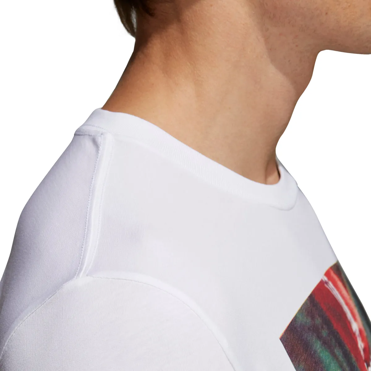 Adidas Men's Originals Traction In Action Photo Tee White/Multicolor