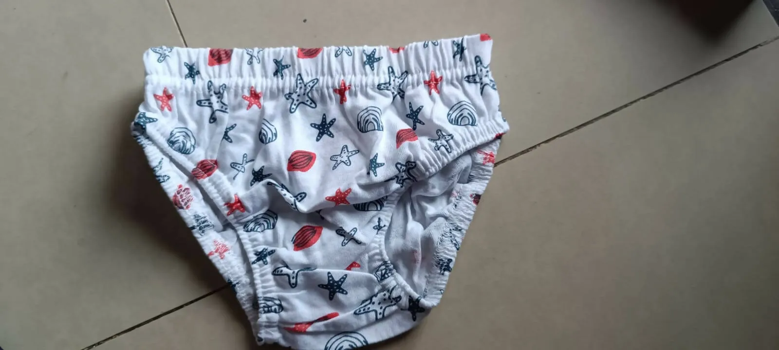 BABYHUG 100℅ Cotton Underwear For 6-9 Months Baby - Pack Of 6