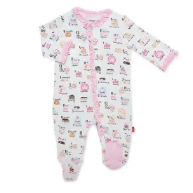 Cake My Day Modal Magnetic Pink Footie Magnetic Me