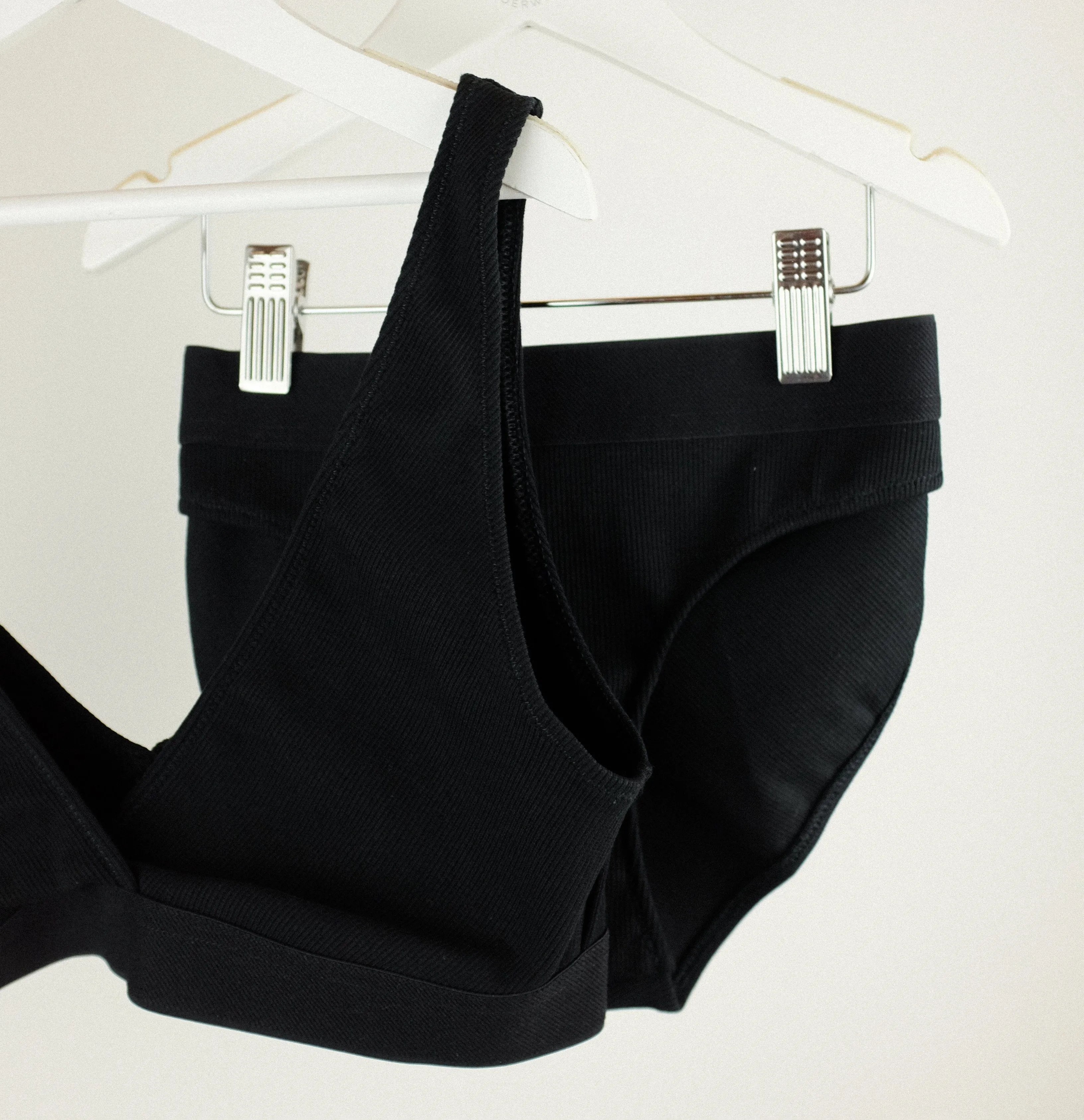 Cotton rib bikini brief [Black]