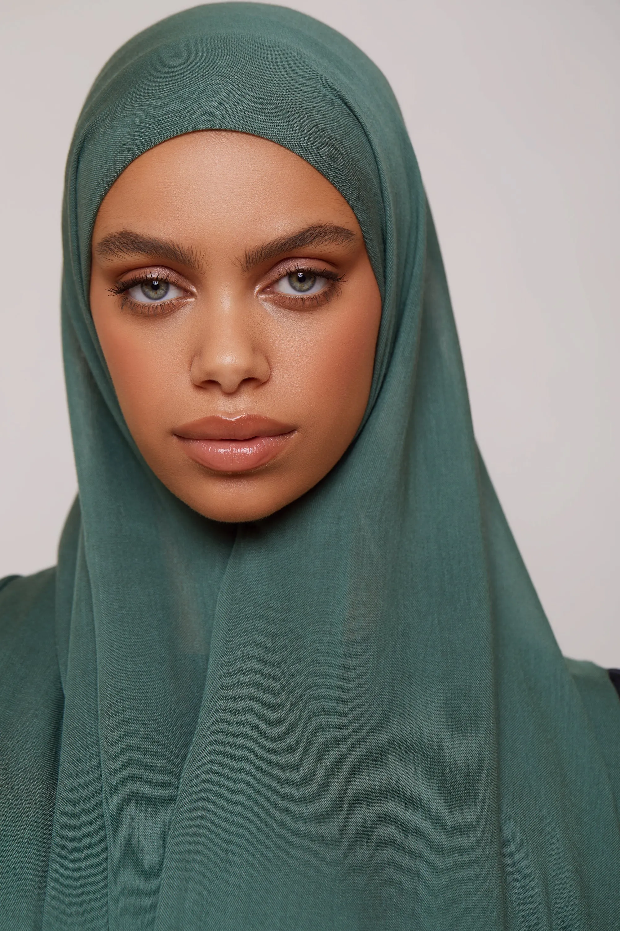 Modal Hijab - Dark Forest