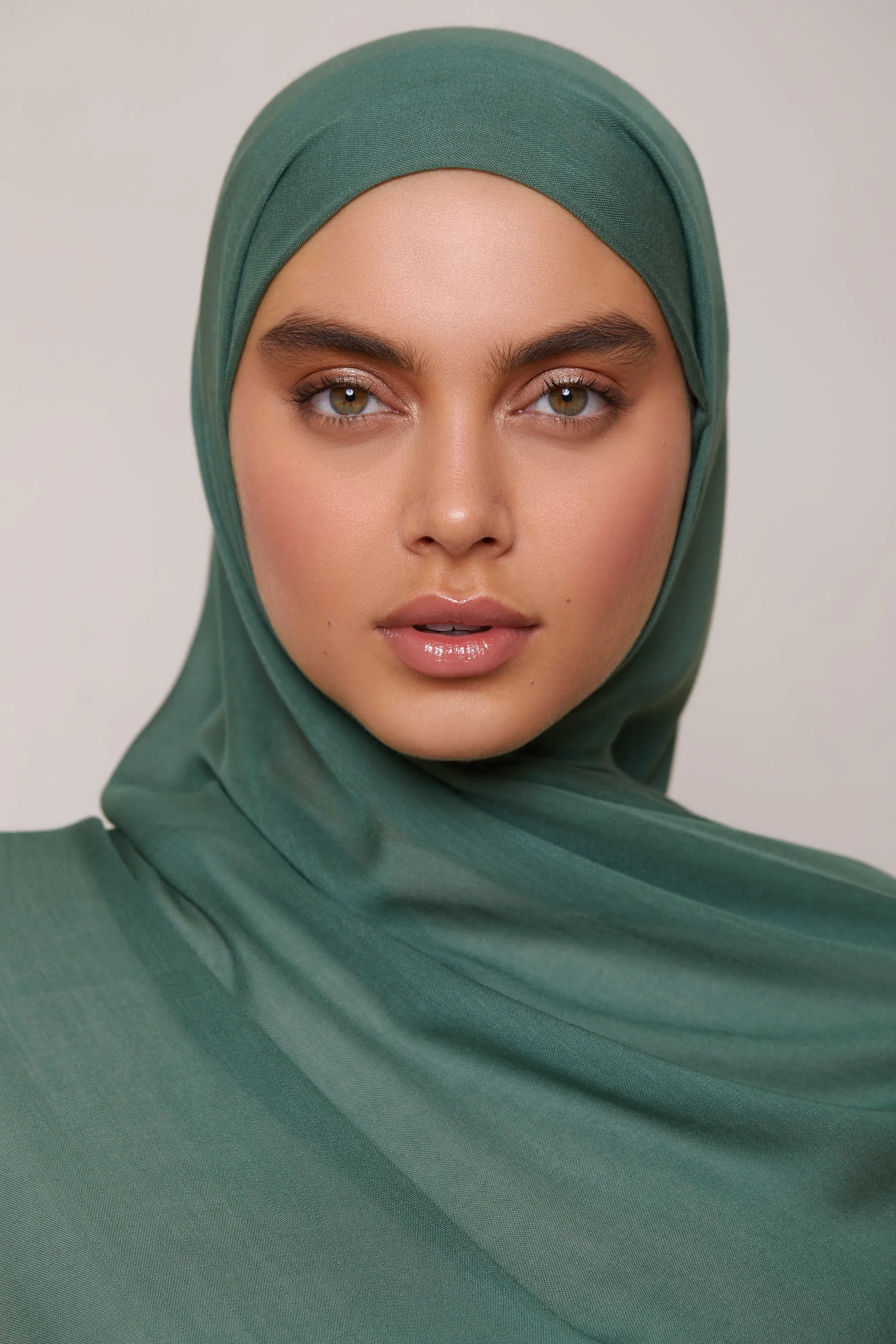 Modal Hijab - Dark Forest